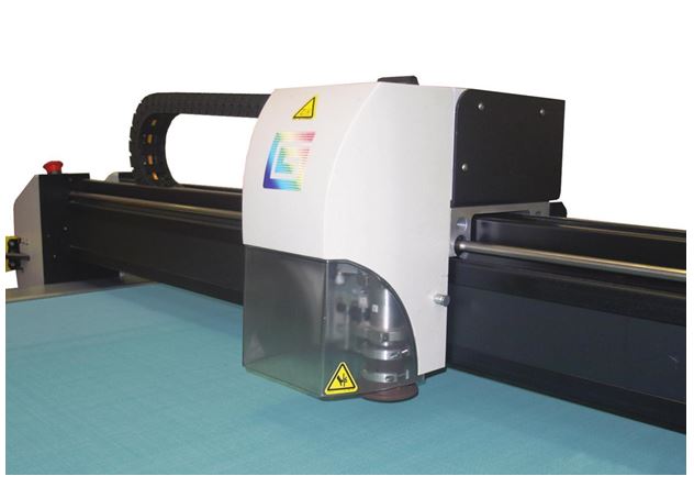 DCS 2600 Pivex Gerber Cutter